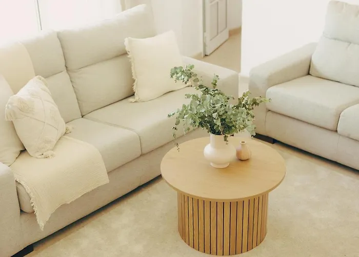 Thera Beachfront - Sea Views & Free Parking *