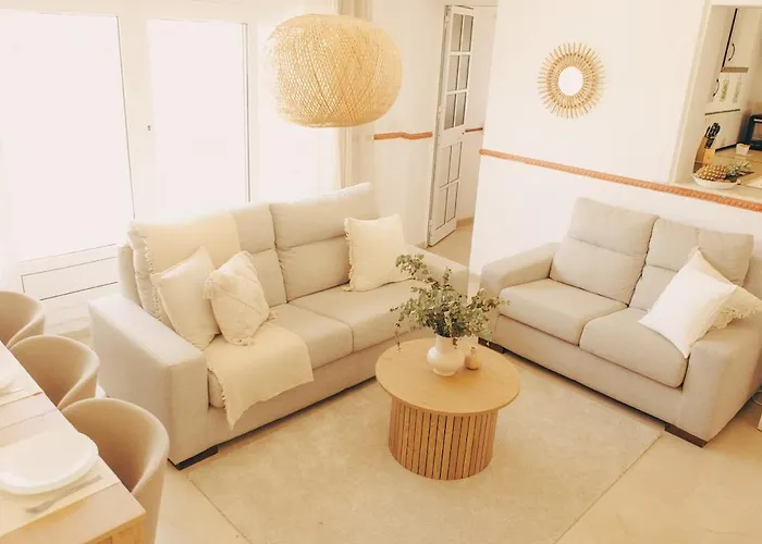 Thera Beachfront - Sea Views & Free Parking Villa