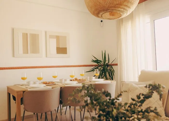 Thera Beachfront - Sea Views & Free Parking Villa *