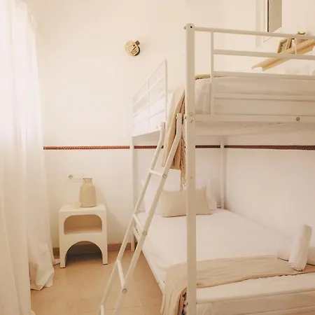 Thera Beachfront - Sea Views & Free Parking וילה קוניל דה לה פרונטרה